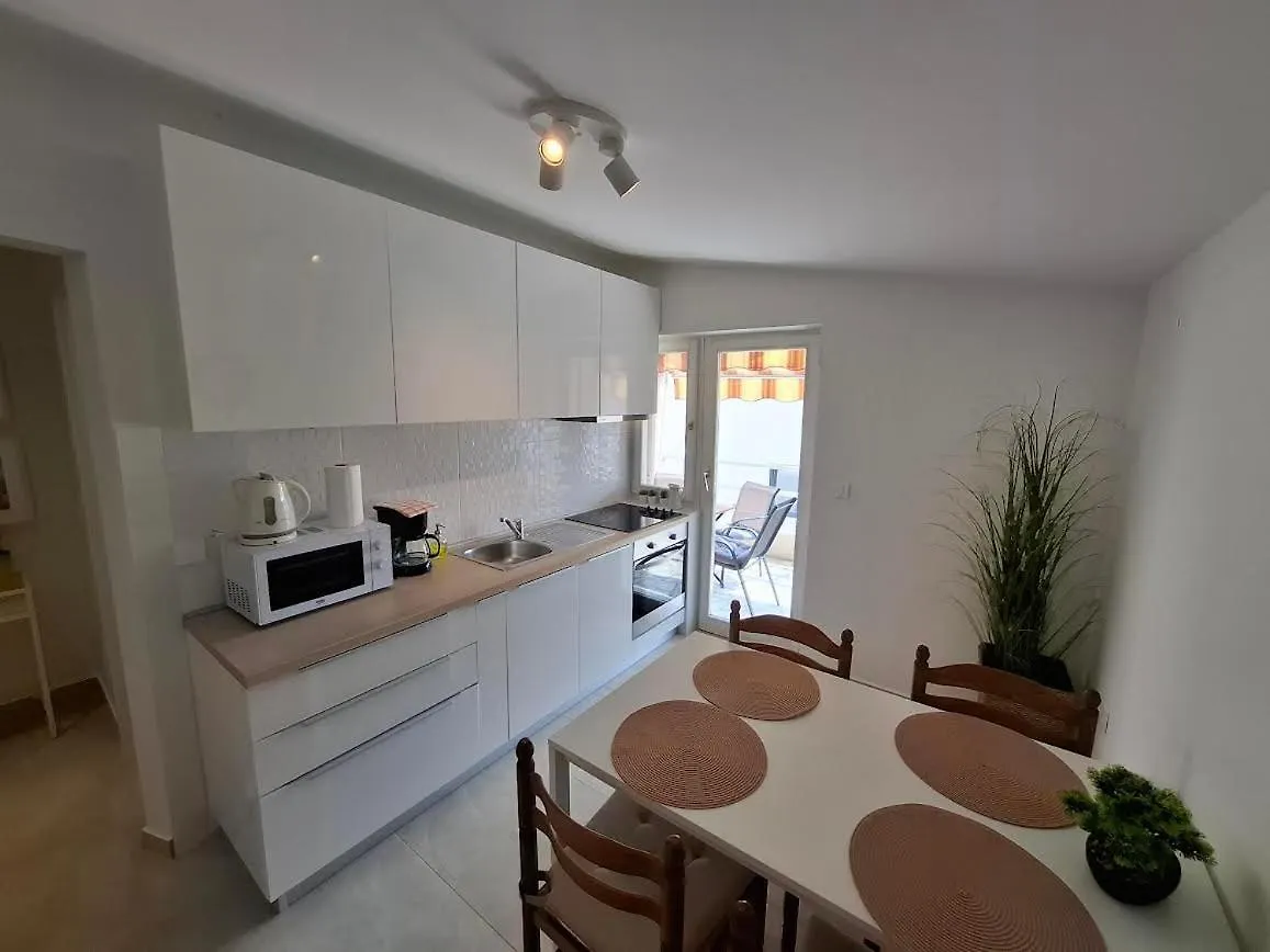 Lemechi Casa Belfior Apartments Rabac 0*,